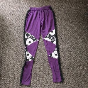 NWOT Donuts print black lace ruffle frillylegging